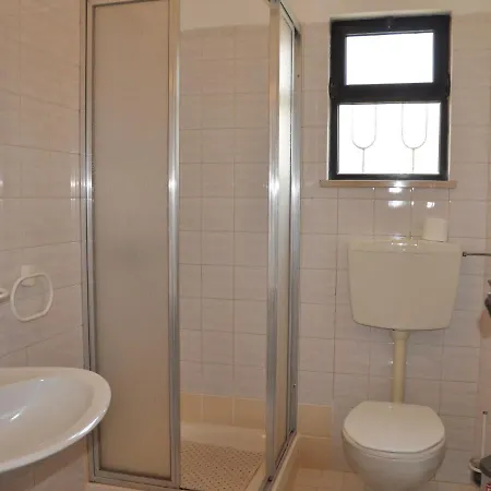 Vakantiehuis Modern In With Swimming Pool Quarteira