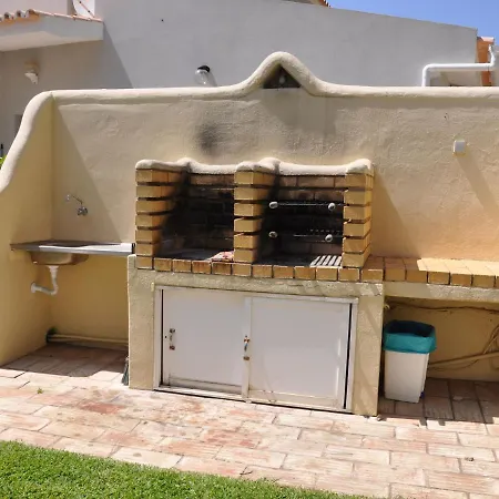 Vakantiehuis Modern In With Swimming Pool *